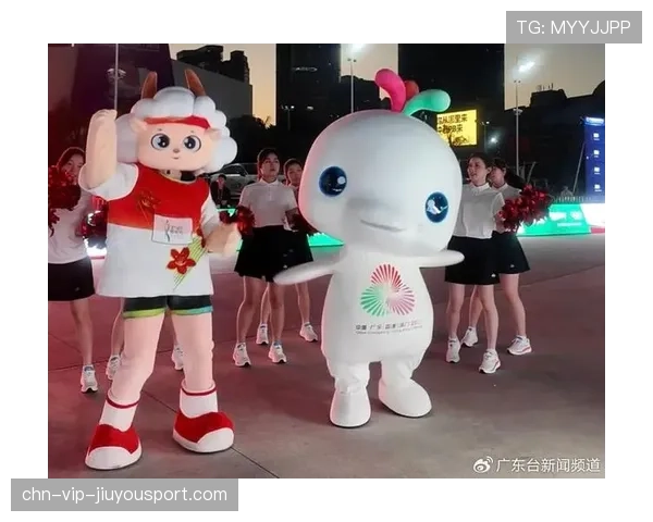 马拉松大叔全程穿着熊猫人偶服跑完,被赞“最重的完赛奖牌获得者” 马拉松大叔全程穿着熊猫人偶服跑完,被赞“最重的完赛奖牌获得者”